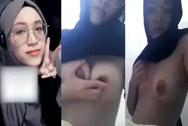 Bokep Jilbab Ukhti Berkacamata Dada Montok Basah