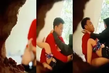 Dokumentasi Ukhti Hijab Cantik Bersantai Kasur