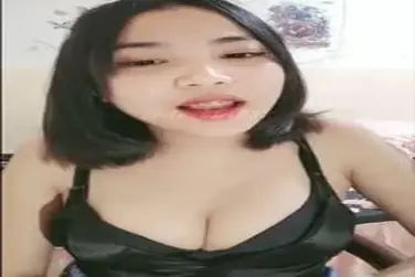Gadis Cantik Pasrah Servis Kasur Bareng Pacar