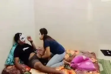 Tante Istri Cantik Pasrah Goyang Kasur Malam Jumat